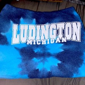 Blue tie-dye sweatshirts